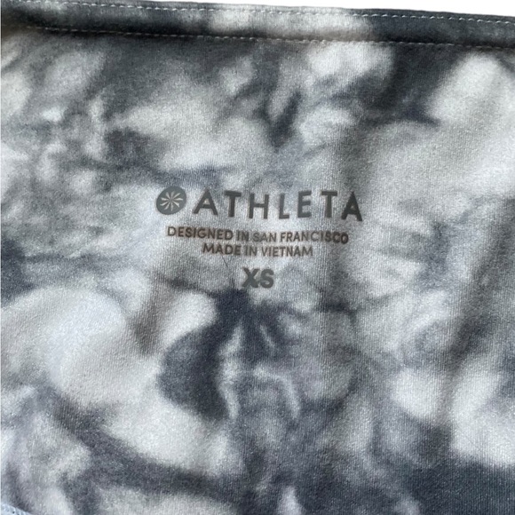 Athleta | Small gray and white tie dye salutation 7/8 ankle legging - Picture 5 of 8